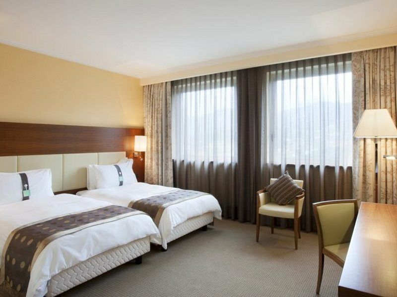 Holiday Inn Salerno-Cava De' Tirreni By Ihg Eksteriør billede